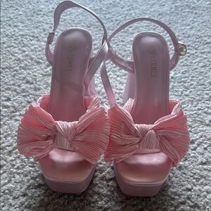 Elegant Pink Platform Heels with Bow